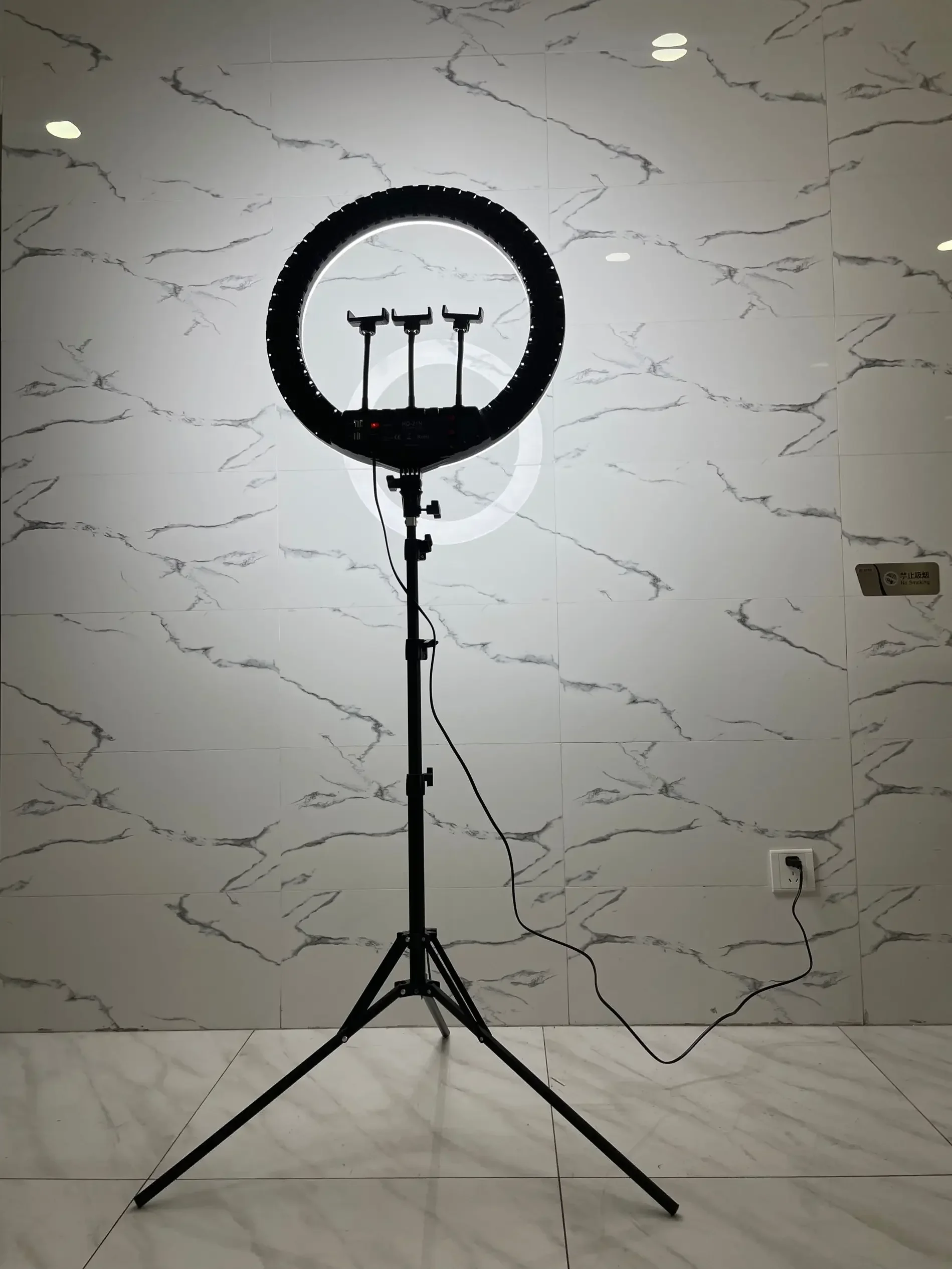 Set di illuminazione a LED da  - Photography And Lighting recensione e prezzo